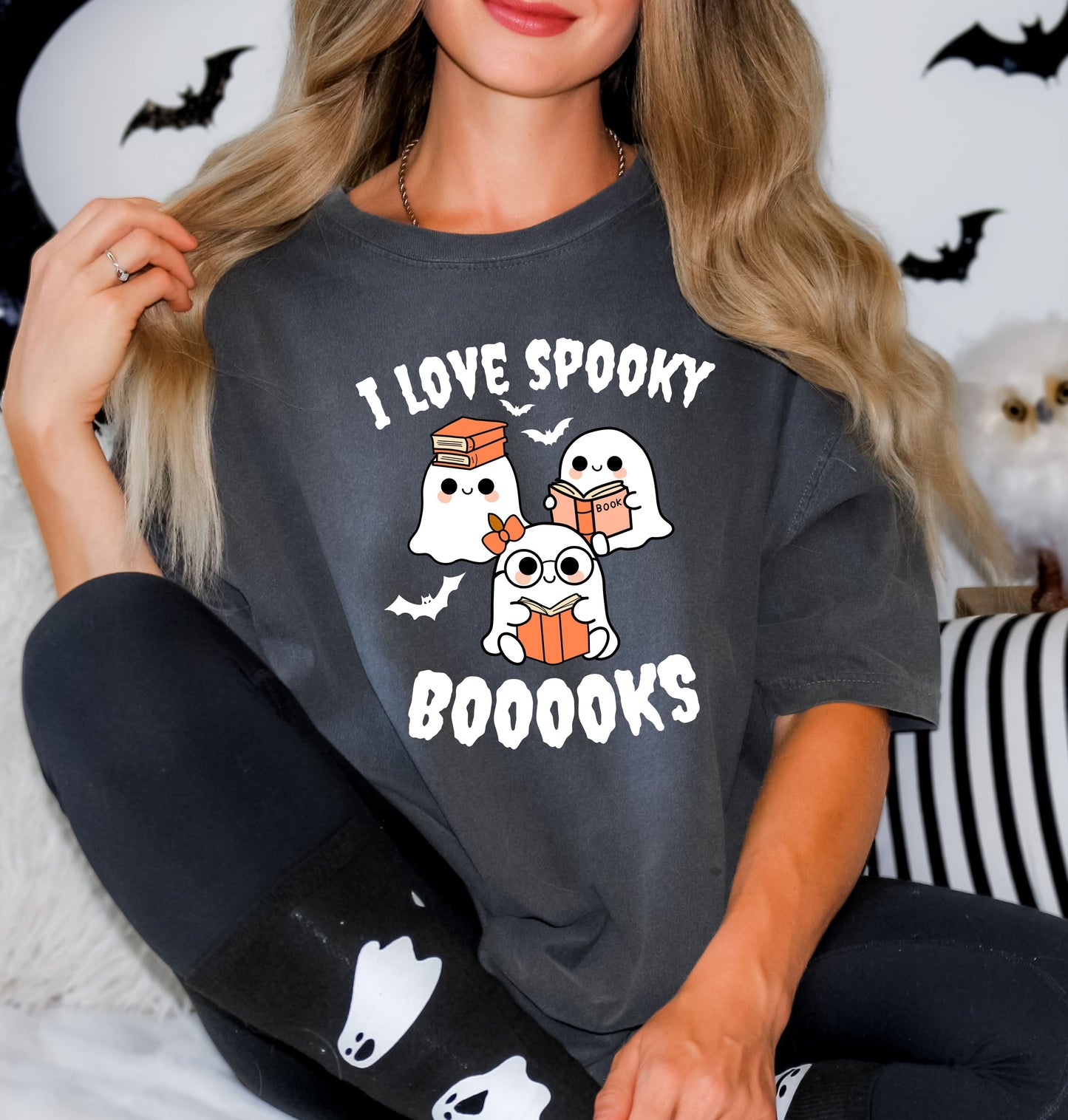I Love Spooky Booooks Ghost Tee | Cute Halloween Reading Shirt